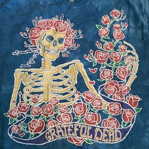 Pristine liquid blue Grateful Dead T-shirt
